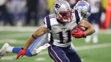 New England Football Team Player Touch Down